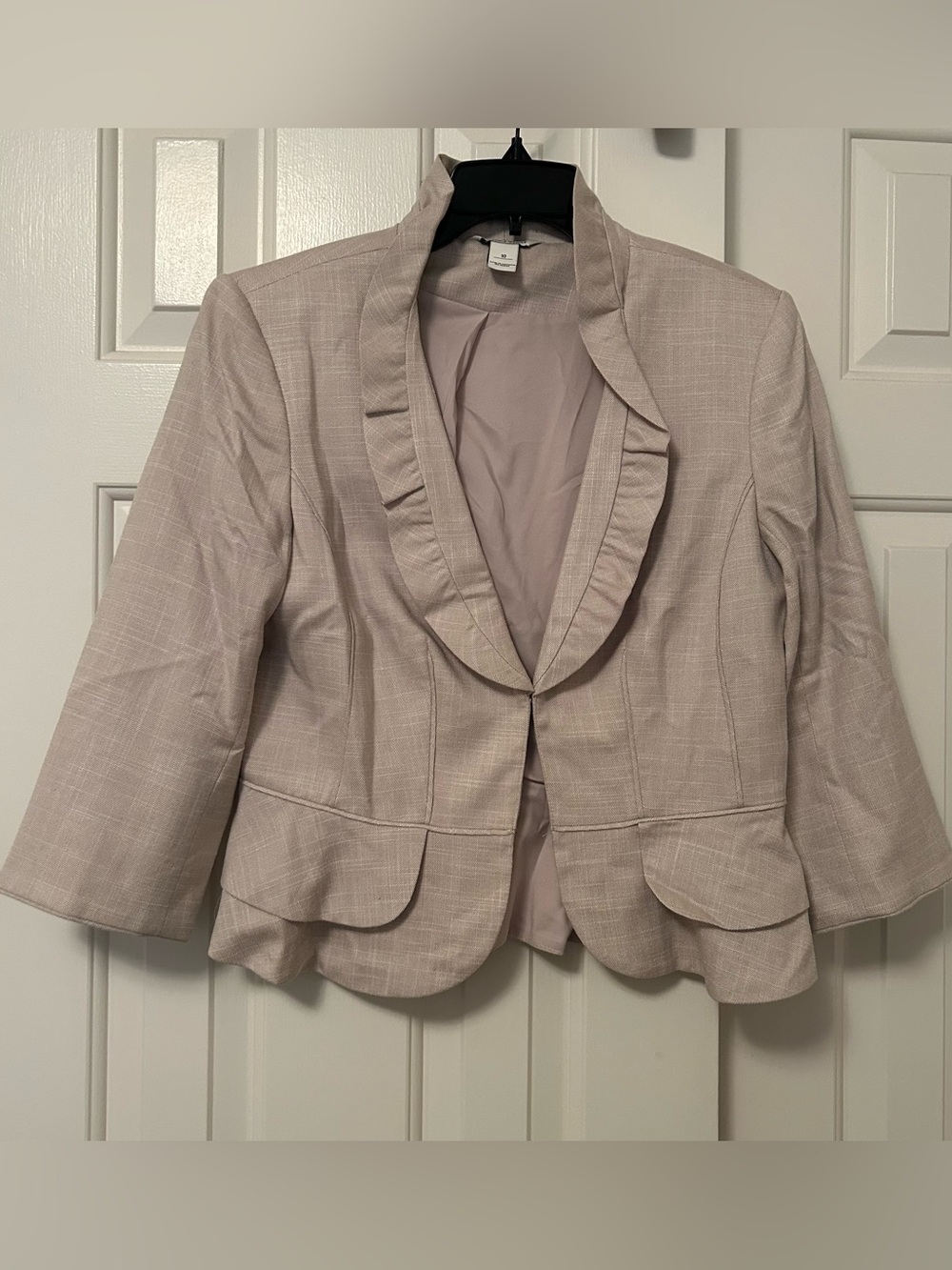 White House Black Market Beige Shawl Collar Lined Blazer Peplum Cut Size 10